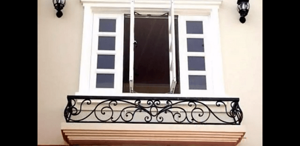 ban công sắt nghệ thuật giá rẻ Hà Nội